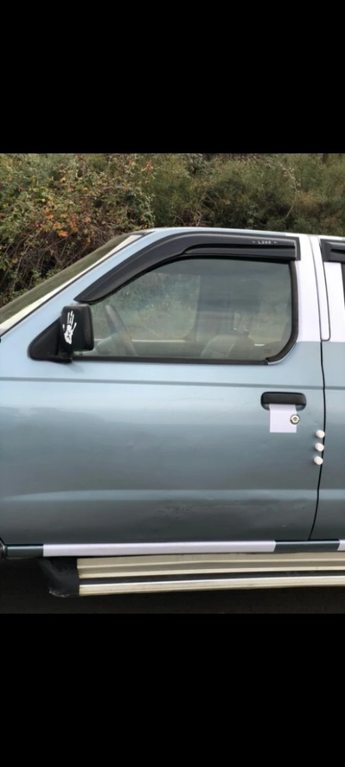 Nissan Pickup 2010 Pickup
