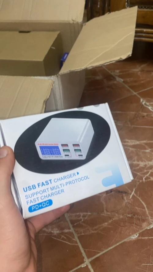 YAXUN 896P USB MULTI CHARGE