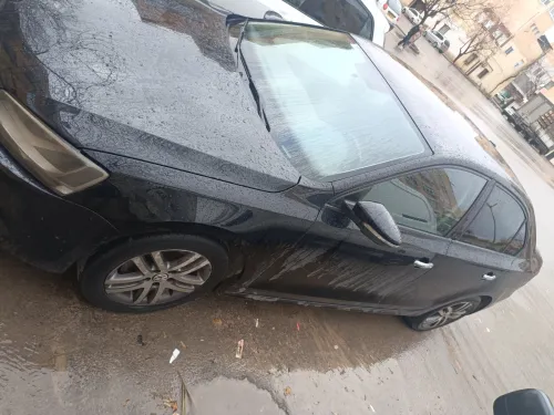 Volkswagen Jetta 2013 Trend line