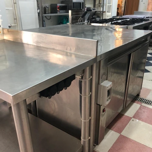 Vente de materiel de restauration professionnel d occasion Cuisine et decoration divers)