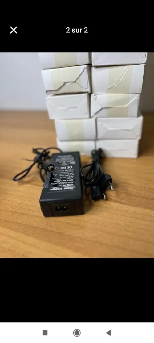 Chargeur trottinette 