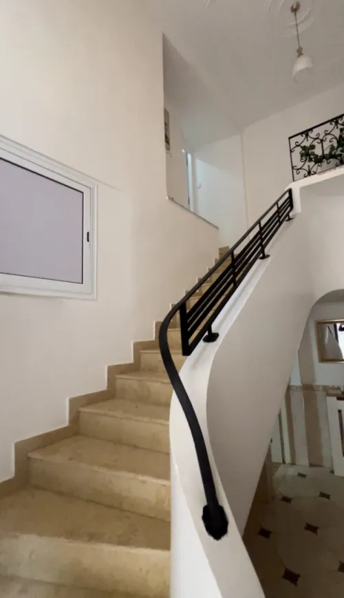 Location Appartement Niveau de villa F5 Alger El mouradia