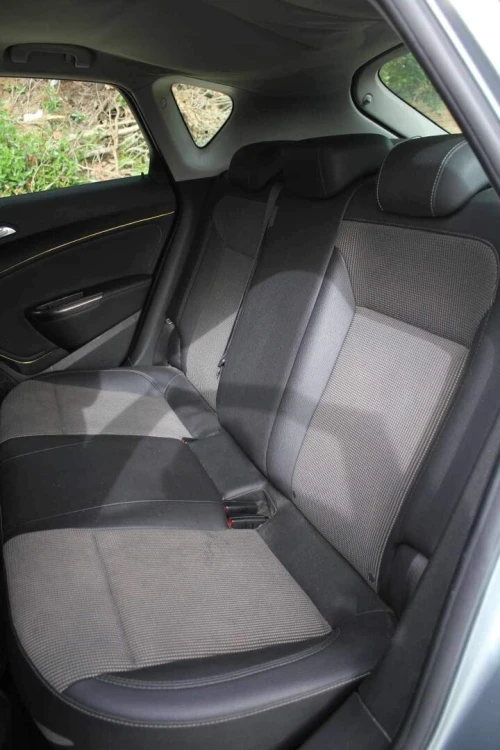 Opel astra Astra 2013 2013