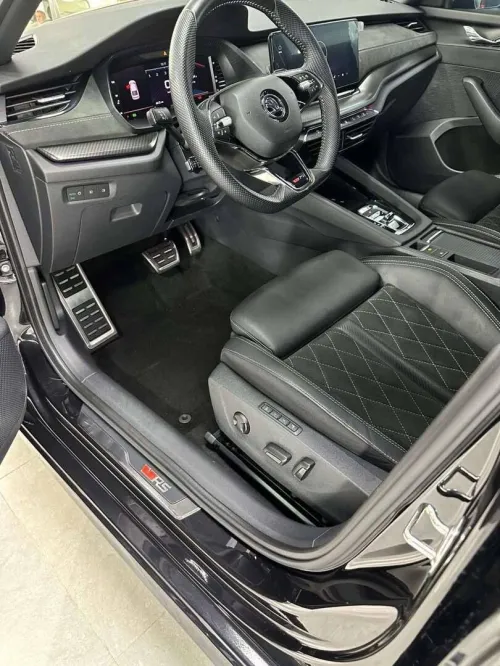 Skoda Octavia 2023 Virs