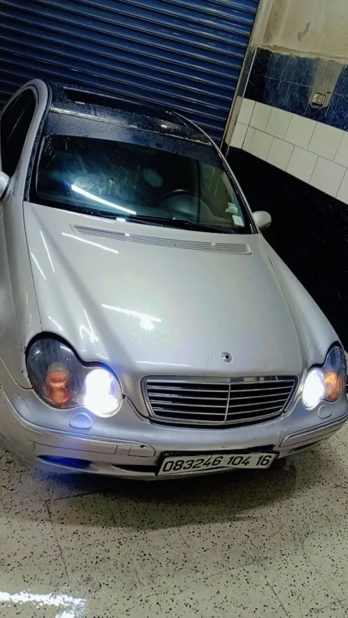 Mercedes C320 2004 