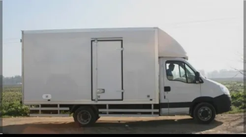 نقل البضائع والترحيل الكامل باحترافية وأمان Transport de marchandises et déménagement complet avec professionnalisme et sécurité