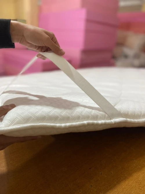Les matelas luxe + sur matelas orthopédique et confortable 