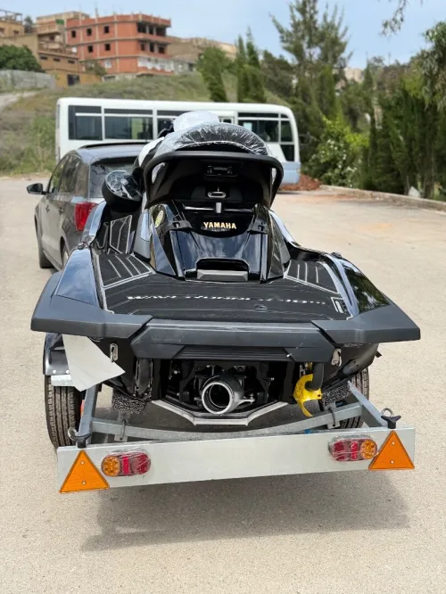 Jet ski