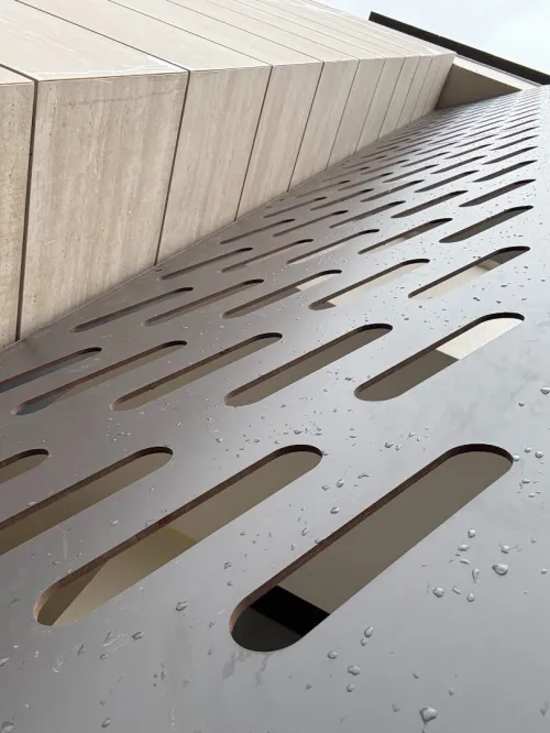 Façade ventilé en céramique