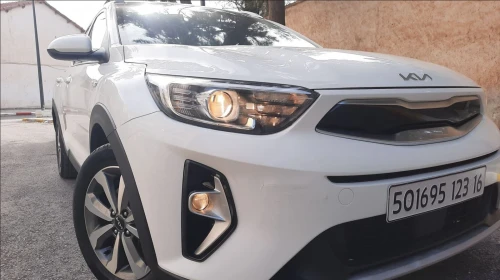 Kia kia stonic 2023 tt