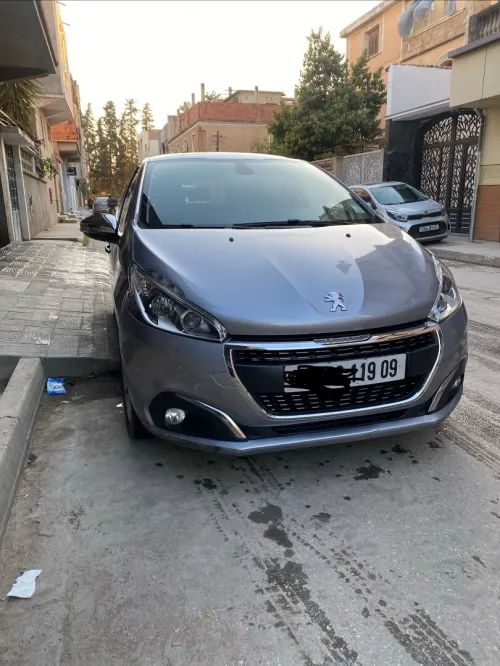 Peugeot 208 2019 Allure