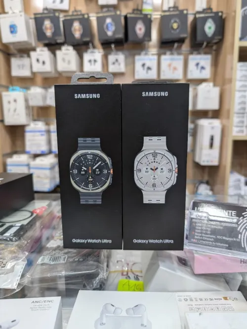 SAMSUNG GALAXY WATCH ULTRA LTE 2025