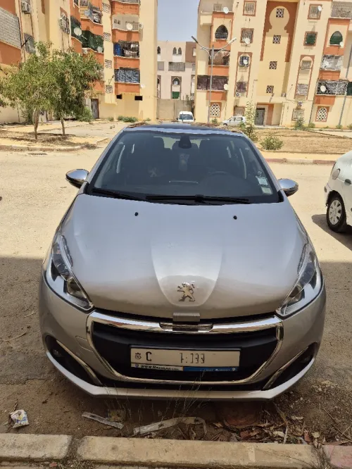 Peugeot 208 2016 Allure Facelift