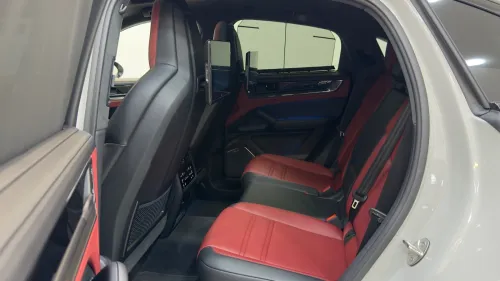 Porsche CAYENNE 2025 GTS V8