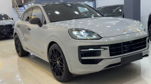 Porsche CAYENNE 2025 GTS V8
