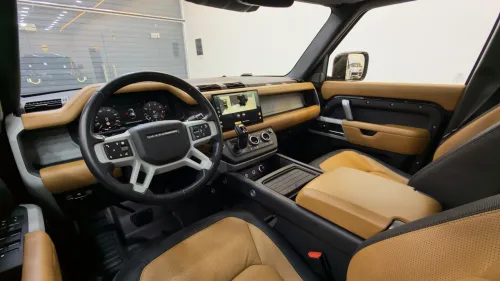 Land Rover DÉFENDRE 2024 HSE  3.0 V6 7 PLACES