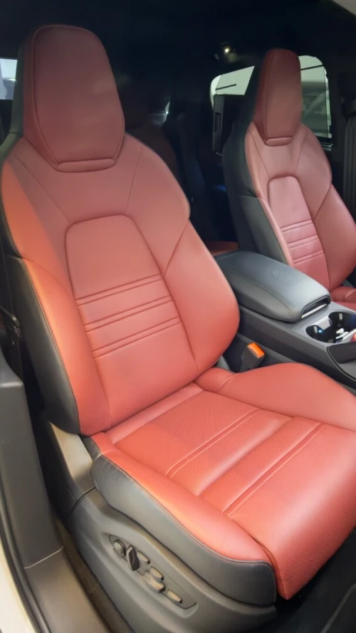 Porsche CAYENNE 2025 GTS V8