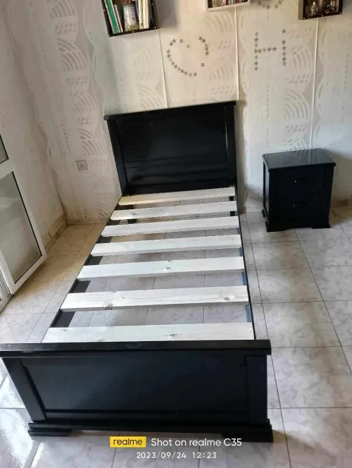 Lit en bois canapé ليس كانابي مطرح سرير