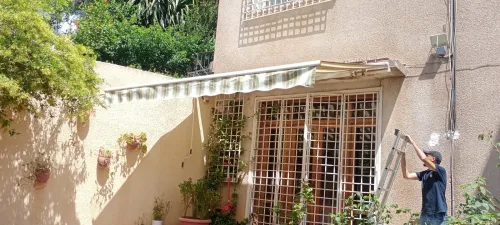 Tinda et bâche pour locaux et maison 