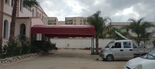 Tinda et bâche pour locaux et maison 