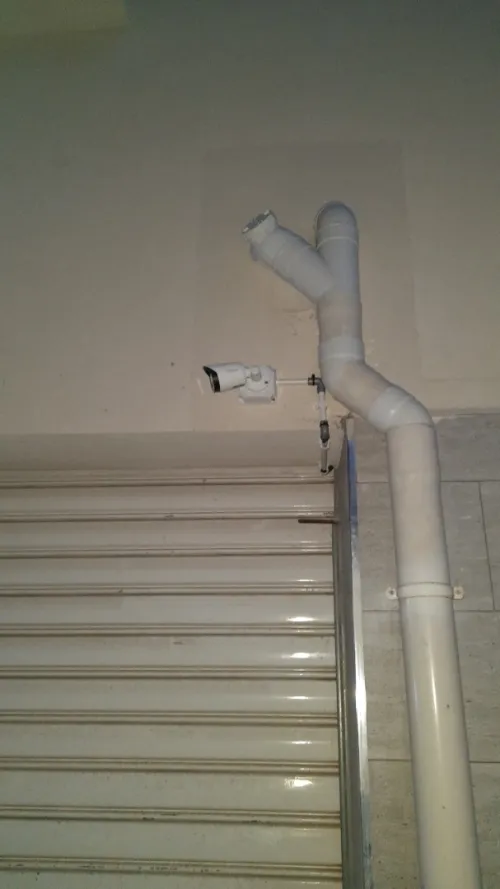 Installation des réseaux et des cameras de surveillance (intérieur & extérieur)