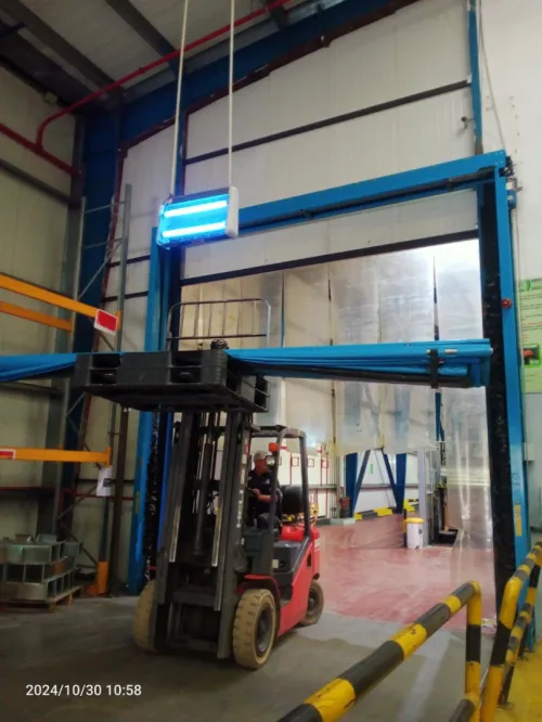 Réparation maintenance et installation porte sectionnelle porte raide porte PVC Sas d'étanchéité