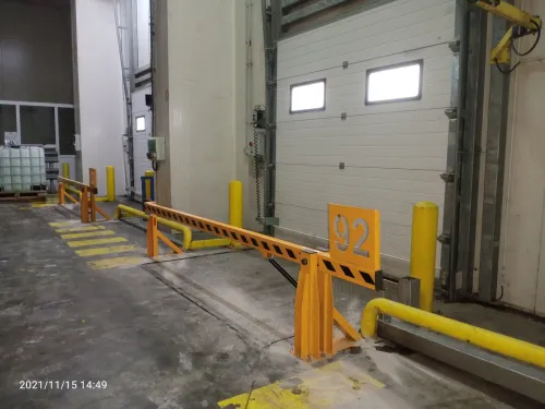 porte sectionnelle industrielle        porte PVC        porte rapide  