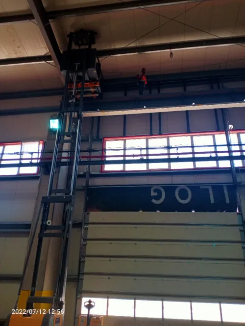 Réparation maintenance et installation porte sectionnelle porte raide porte PVC Sas d'étanchéité