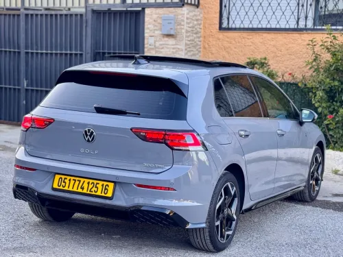 Volkswagen Golf 8 2025 R-Line