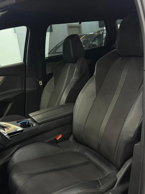Peugeot 5008 2023 GT 7 Places