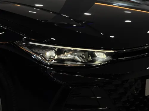 Volkswagen Passat 2025 R Line