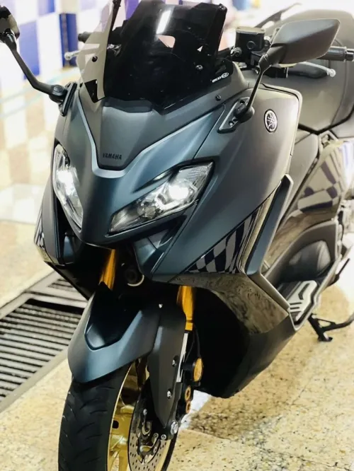 Yamaha T-max 562 tablette 2024