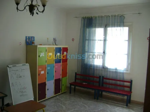 Crèche (garderie) et maternelle