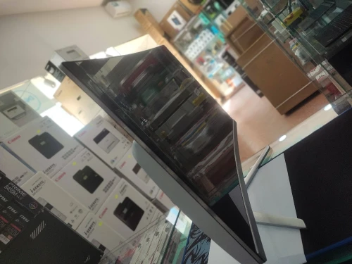 ALL IN ONE AIO 23,6- Curved i5 6G