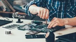 MAITENANCE TOUT MATERIEL INFORMATIQUE  SUR SITE 