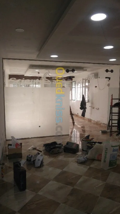 Travaux de finition.           