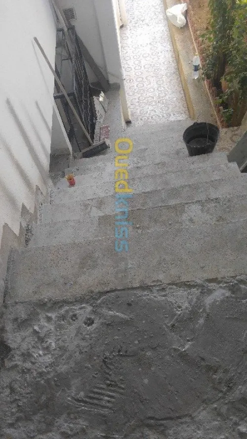 Travaux de finition.           