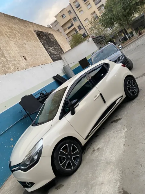 Renault Clio 4 2016 Ivory