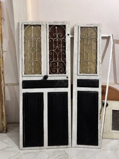 Porte en fer forgé solide à vendre
