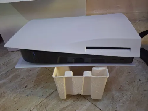 PS5 avec 2 manettes hawda Caba UK