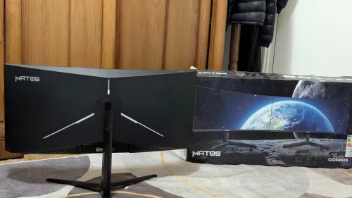 Ecran matos 180hz curve