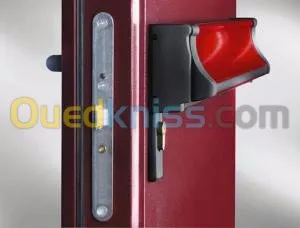 PORTES COUPE-FEU et ISSUE DE SECOURS