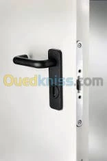 PORTES COUPE-FEU et ISSUE DE SECOURS