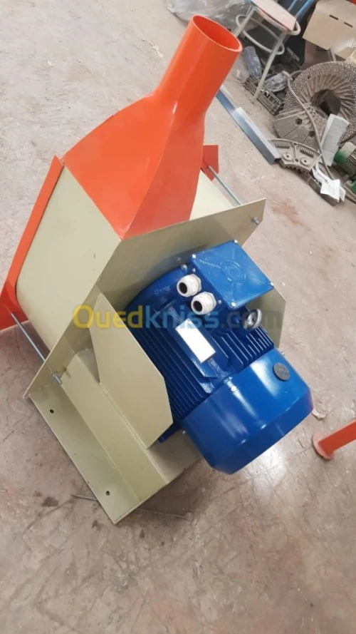 صناعة الات صنع اعلاف الحيوانات   