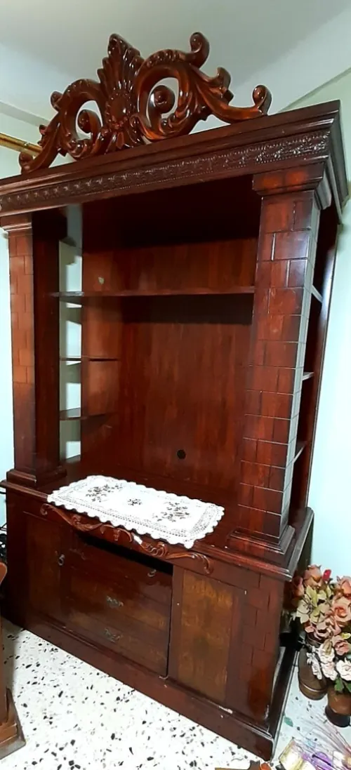 Bibliothèque TV bon état 