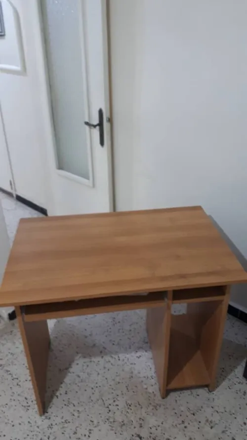 أثاث مكتب للبيع