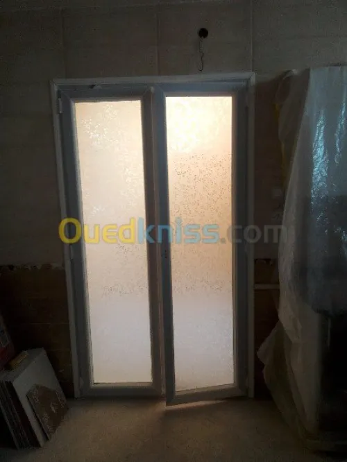 menuiserie en PVC (portes et fenêtres)