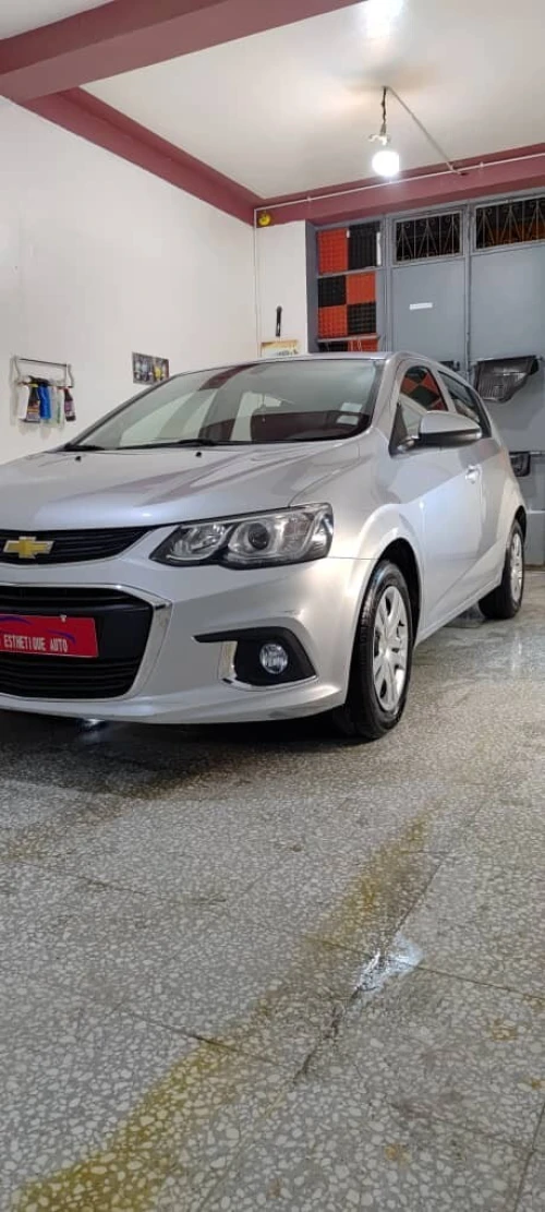 Chevrolet Sonic 2017 1.2 16v 00peinture comme neuf