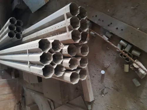 Axes pour mécanismes volets roulants