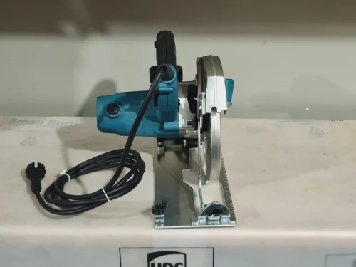 Scie circulaire électrique 190mm 1200W - MAKITA HS7601 coffret (Romania)